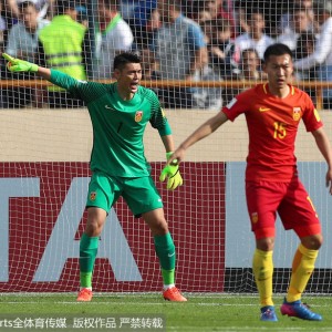  拉齐奥门将神勇发挥，多次扑救力保城门不失