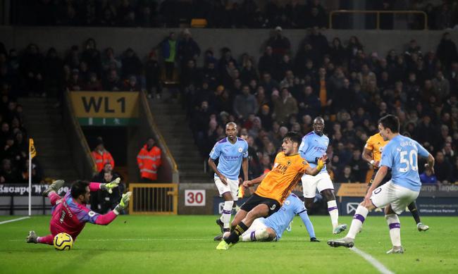  埃弗顿防守漏洞百出遭曼城五球血洗创耻辱纪录